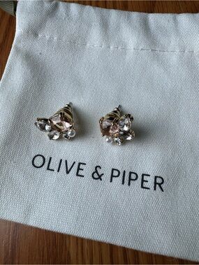 Olive & Piper Crystal Cluster Stud Earrings